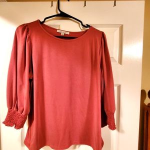 Super soft and Comfy 3/4 sleeve top!!
